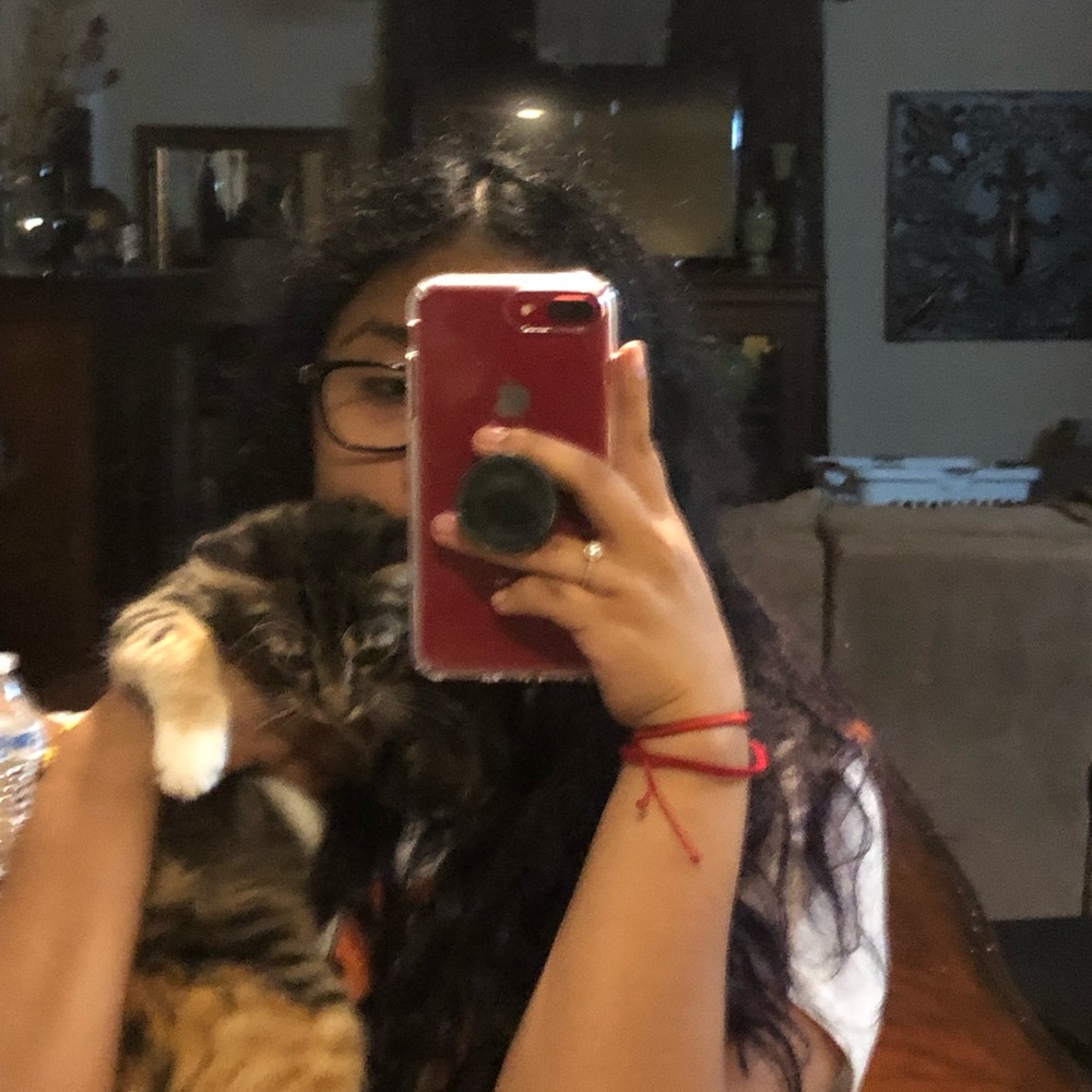 Meet your Posher, Elani